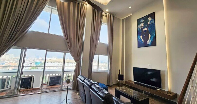 phong khach can ho 12 810x430 - Giá mua bán căn hộ Duplex Chung cư Mỹ Khánh 1 Quận 7 T2/2024