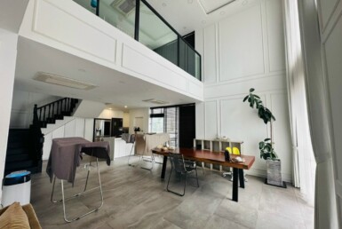 phong khach penthouse ban 385x258 - Giá mua bán Penthouse Chung cư Riverpark Residence Quận 7 T2/2024