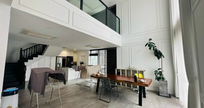 phong khach penthouse ban 810x430 - Giá mua bán Penthouse Chung cư Riverpark Residence Quận 7 T2/2024