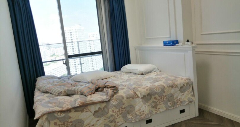 phong ngu can ho ban 810x430 - Bán căn hộ chung cư Scenic Valley 1, 133m2, giá 8.5 tỷ, nội thất đầy đủ, nhà đang trống xem nhà dễ.