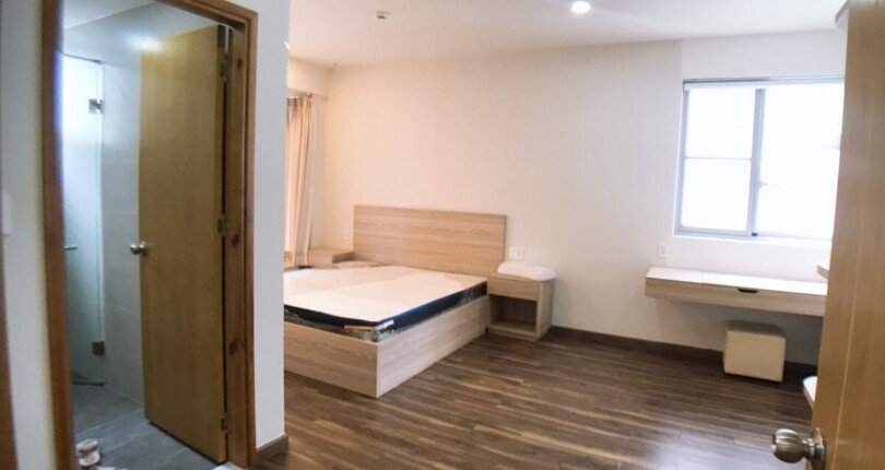 phong ngu can ho cho thue 2 810x430 - Cho thuê căn góc chung cư Scenic Valley 1, 94m2, giá 1000usd/tháng, nội thất căn hộ đầy đủ.