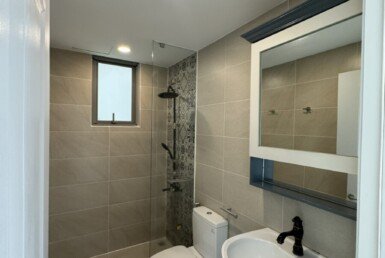 toilet-phong-khach