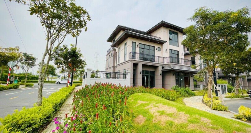 vi tri goc 3 mat tien lien ke cong vien noi khu zeitgeist 810x430 - Giá mua bán nhà Biệt thự Zeitgeist Nhà Bè T2/2024