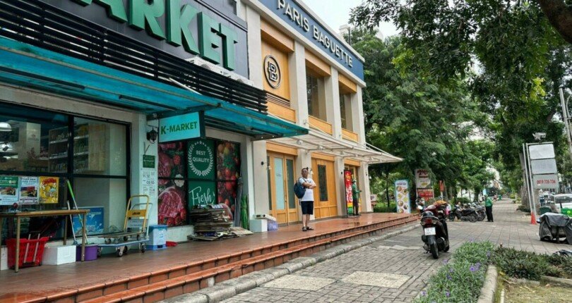 via he rong rai 810x430 - Giá mua bán shop K-Martket đường Phạm Văn Nghị khu phố Sky Garden Quận 7 T2/2024