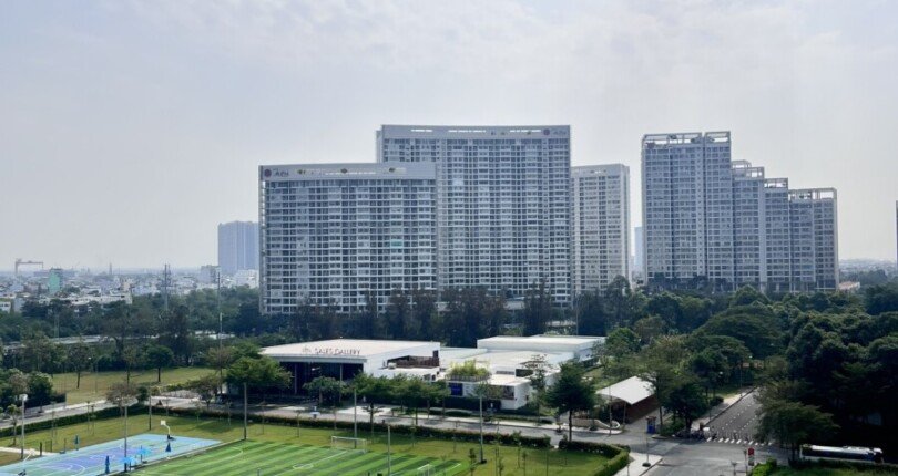 view ban cong can ho 810x430 - Bán gấp căn hộ B8.08 Cardinal Court Phú Mỹ Hưng