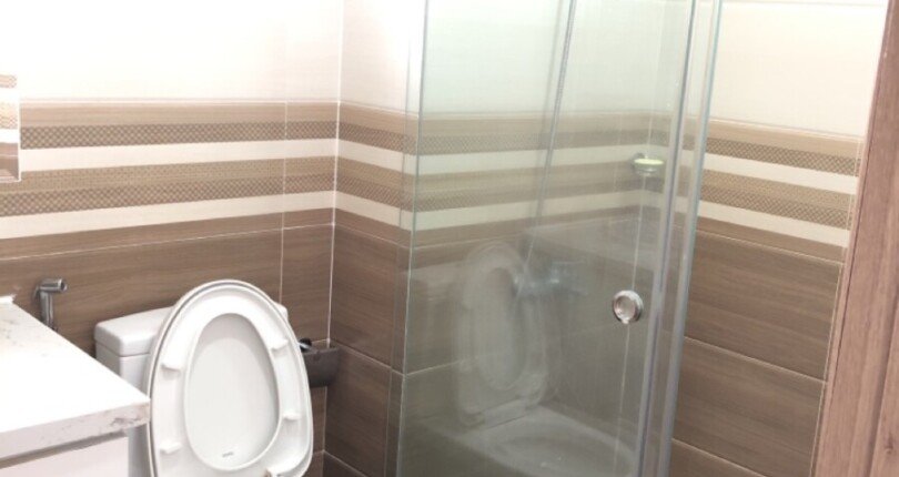 wc can ho cho thue 810x430 - Cho thuê căn hộ chung cư Scenic Valley 1, 110m2, 03pn, giá 1.250usd/tháng, nội nội thất đầy đủ.
