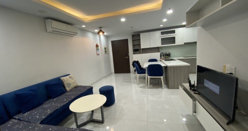 Phong khach can ho ban 11 810x430 - Bán căn hộ chung cư Hưng Phúc 1, diện tích 78m2, giá 4.5 tỷ, nội thất đầy đủ, xem nhà dễ.