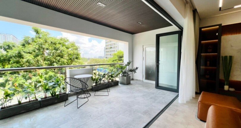 ban cong can ho cho thue 810x430 - Giá cho thuê căn hộ 3 phòng ngủ Chung cư Mỹ Phát Phú Mỹ Hưng T3/2024