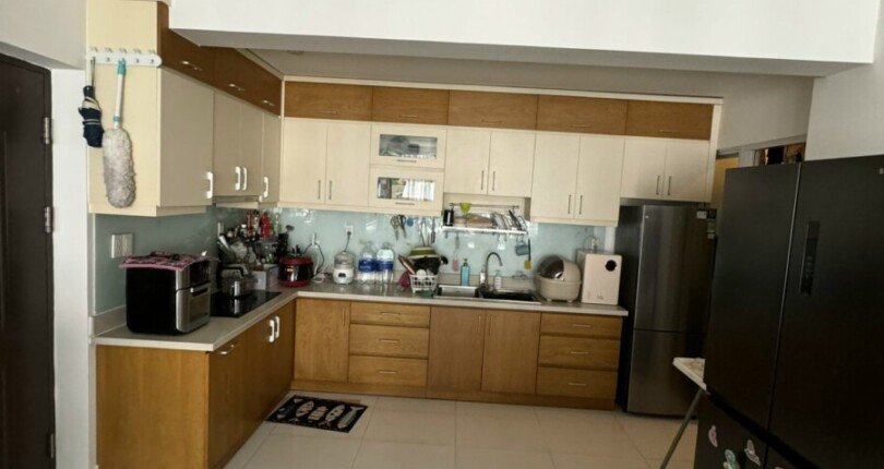 bep rong rai 810x430 - Giá mua bán căn hộ Chung cư Happy valley Block I T3/2024
