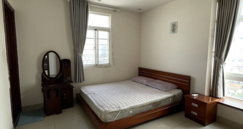 cho thue can ho sky garden 3 13 1 810x430 - Cho thuê căn góc Sky Garden 3. DT 74m2 Nhà đẹp- đầy đủ nội thất- Lầu cao view hồ bơi. Giá 14 triệu/tháng