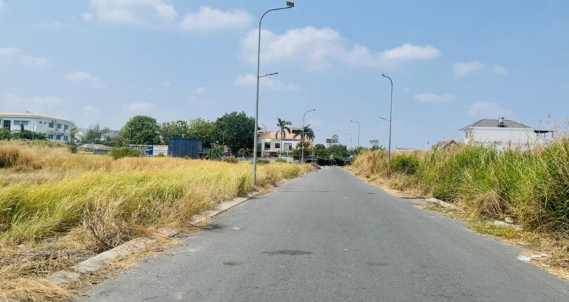 duong noi khu thai son 1 nha be 810x430 - Giá mua bán đất nền lô D13 góc công viên Khu dân cư Thái Sơn 1 Nhà Bè T2/2024