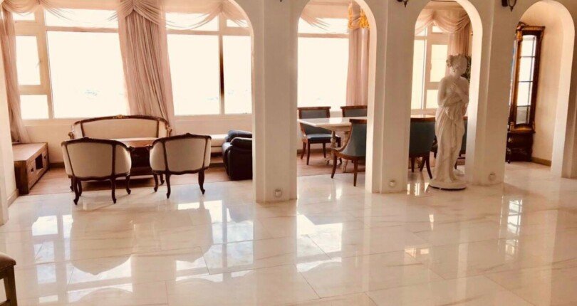 goc phong khach rong rai 810x430 - Giá mua bán Penthouse Saigon Pearl Bình Thạnh T3/2024