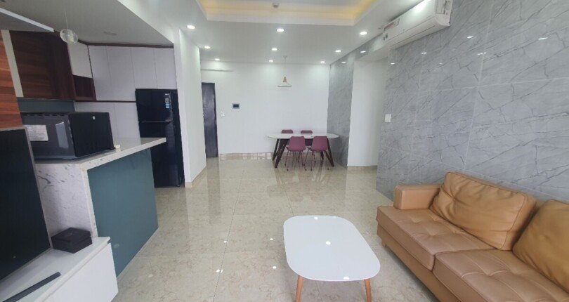 phong khach can ho ban 10 810x430 - Bán căn hộ chung cư Green Valley , 96m2, giá 4.8 tỷ, nội thất đầy đủ, xem nhà dễ.