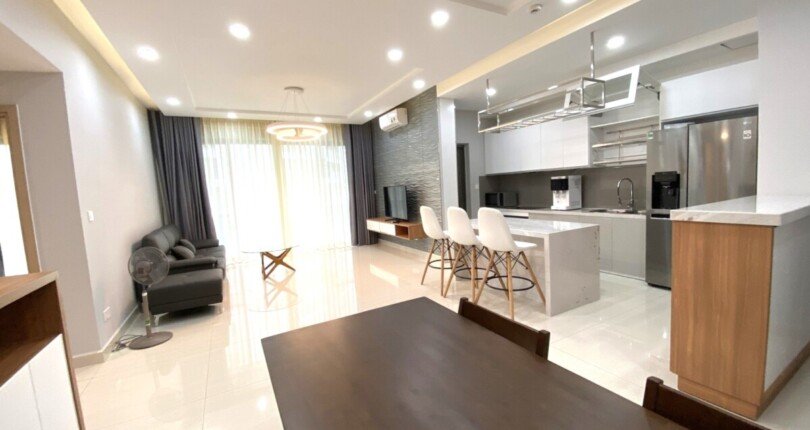 phong khach can ho ban 9 810x430 - Giá mua bán căn hộ Chung cư Riverpark Premier Block B T3/2024