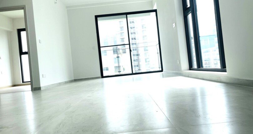 phong khach can ho can ban 4 810x430 - Giá mua bán căn hộ 2 phòng ngủ Block A Chung cư Cardinal Court T3/2024