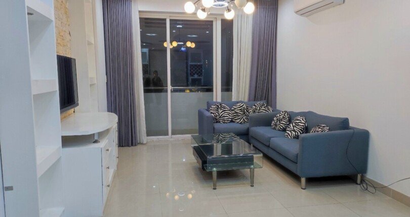 phong khach can ho cho thue 1 810x430 - Giá cho thuê căn hộ 3 phòng ngủ Chung cư Grand View Quận 7 T2/2024