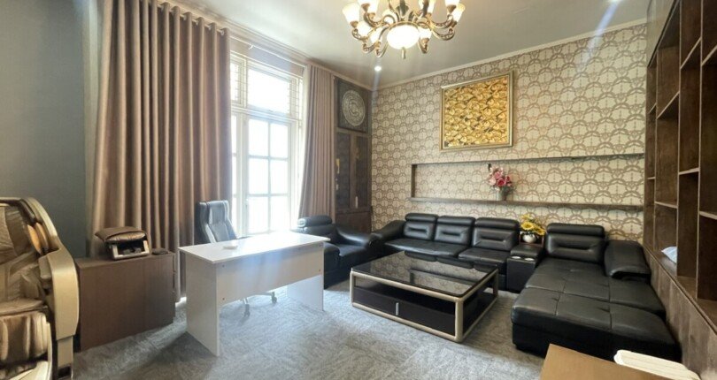 phong lam viec tang 2 810x430 - Giá mua bán nhà mặt đường nội khu Hưng Phước 1 t3/2024