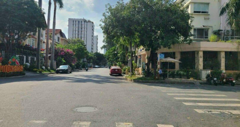 vi tri nha goc duong pham thai buong va duong nguyen binh quan 7 810x430 - Giá cho thuê biệt thự Phú Mỹ Hưng góc đường Phạm Thái Bường và Nguyễn Bính Quận 7 T2/2024