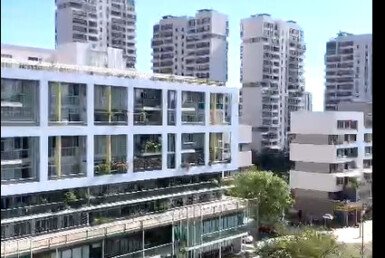 view-phong-khach-can-ho-truc-dien-ton-dat-tien-va-the-panorama-quan-7