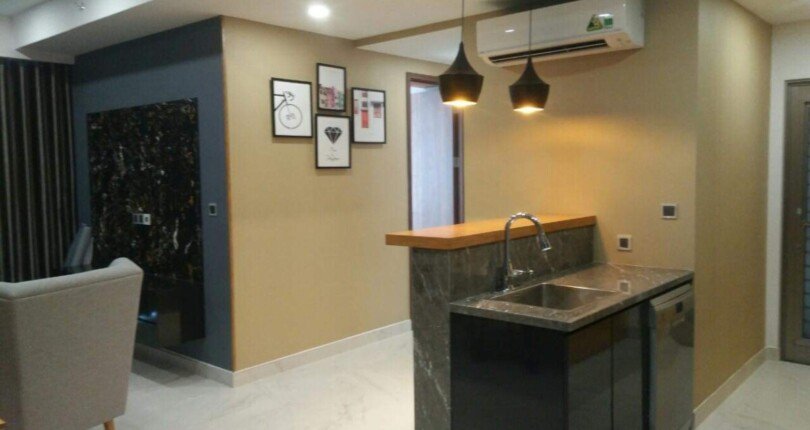 bep can ho ban 8 810x430 - Bán căn hộ chung cư Midtown ( The Signature ) diện tích 82m, giá 6.4 tỷ, nội thất đầy đủ, xem nhà dễ.