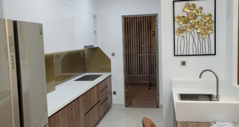 bep can ho ban 9 810x430 - Bán căn hộ chung cư Midtown The Signature, 81m2, giá 6,5 tỷ, nội thất đầy đủ,