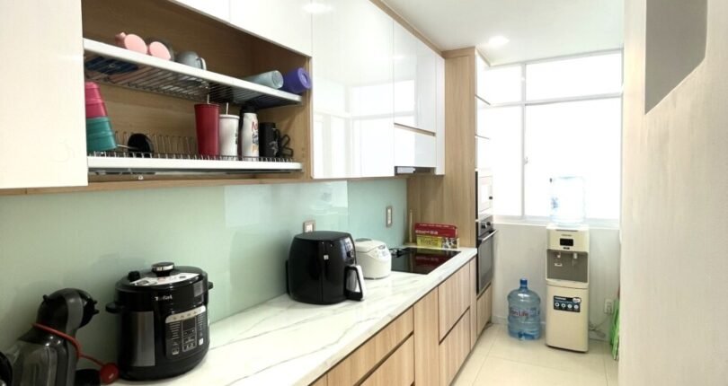 bep trong can ho ban 1 810x430 - Giá mua bán căn hộ khu Chung cư Mỹ Viên Quận 7 T3/2024