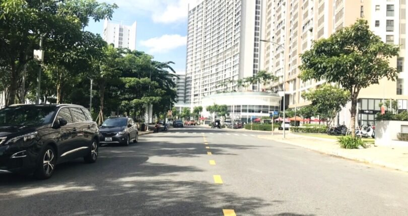 can canh duong so 15 phuong tan phu quan 7 810x430 - Giá mua bán Shophouse mặt Đường số 15 KDC Midtown M7 The Signature T3/2024