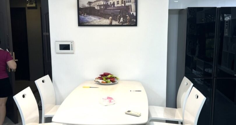 can canh phong an 1 810x430 - Bán gấp căn hộ Happy Valley Block C view hồ bơi, 103m2, giá 5,6 tỷ nhà đẹp