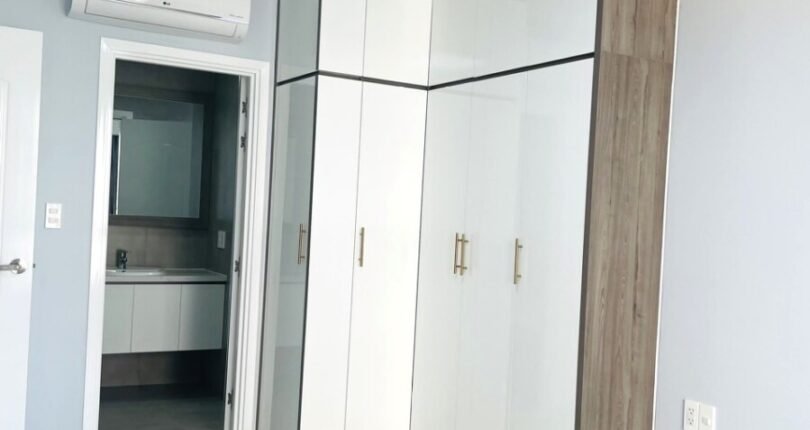 can ho co 3 phong ngu day du thiet bi noi tha nhu hinh 810x430 - Chủ gửi bán gấp căn hộ 3 phòng ngủ view biệt thự có ô xe Chung cư Hưng Phúc Happy Residence