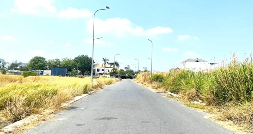 duong noi khu thai son 1 810x430 - Giá mua bán đất nền vị trí I26 Khu dân cư Thái Sơn 1 Nhà Bè T4/2024