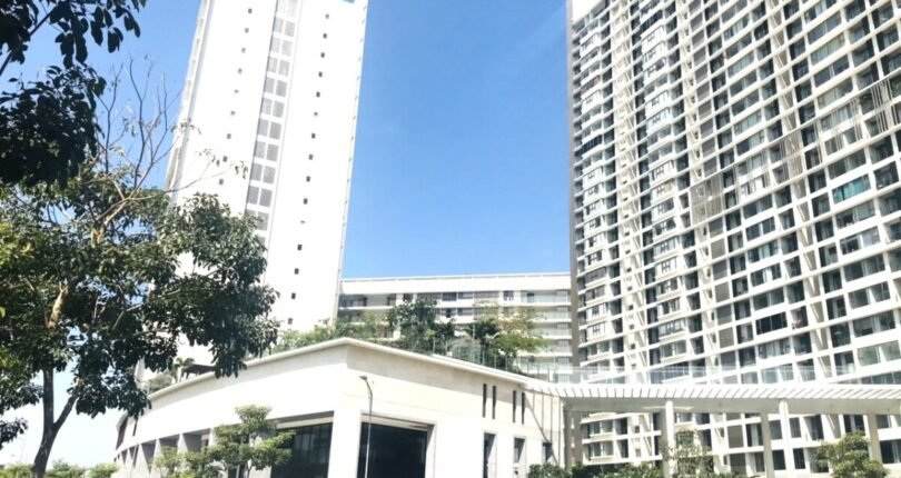 goc khu dan cu the peak midtown m8 810x430 - Giá mua bán Shophouse số 24 mặt đường Tân Phú Khu dân cư The Peak Midtown T3/2024