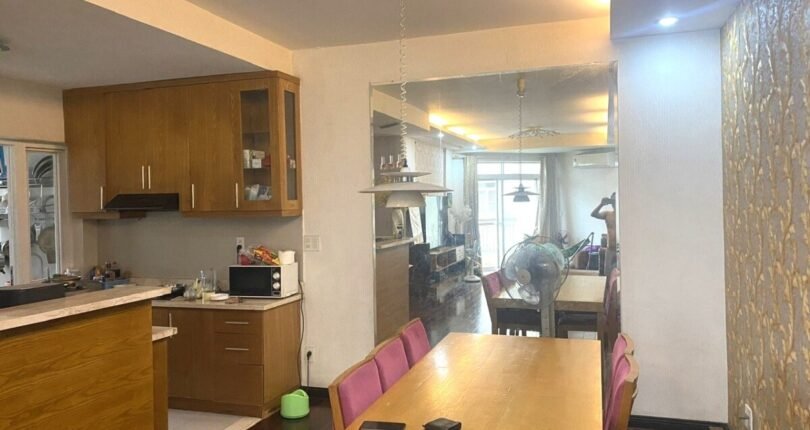 hinh anh bep va phong an 810x430 - Giá mua bán căn hộ CC5 Chung cư Green View Quận 7 T3/2024