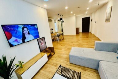 hinh-anh-phong-khach-can-ho-ban