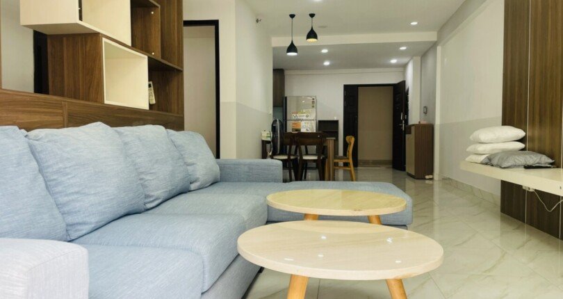 hinh anh phong khach can ho can ban 810x430 - Bán căn hộ chung cư Scenic Valley 1, diện tích 108m2, giá 6.5 tỷ , nội thất đầy đủ, xem nhà dễ.