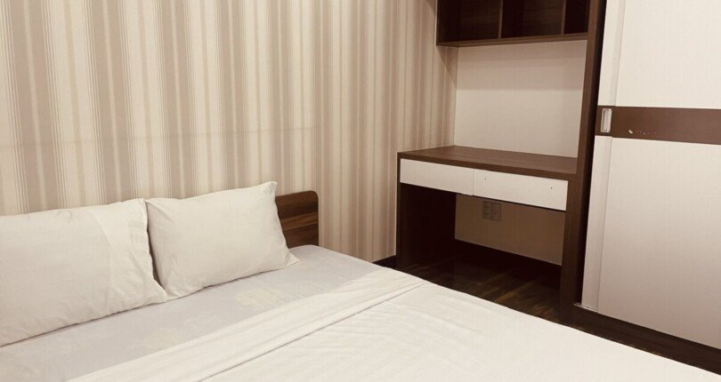 hinh anh phong ngu can ho ban 13 810x430 - Bán căn hộ chung cư Scenic Valley 1, 80m2, giá 4.8 tỷ, nội thất đầy đủ, nhà có hợp đồng thuê.