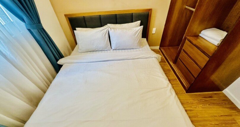 hinh anh phong ngu can ho ban 810x430 - Bán căn hộ 77m2, chung cư Scenic Valley 1, giá 4.4 tỷ, nội thất đầy đủ, nhà đang có hợp đồng thuê.