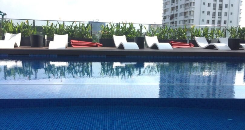 ho boi noi khu du an 810x430 - Giá cho thuê căn hộ 2 phòng ngủ Chung cư Hưng Phúc Premier Quận 7 T3/20204