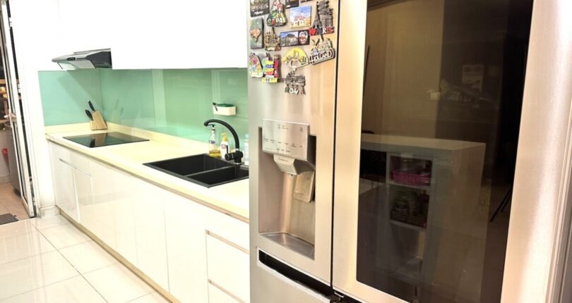 khong gian bep 4 810x430 - Giá mua bán căn hộ 2 phòng ngủ Tháp Central W4 Chung cư Sunrise City Quận 7 T4/2024