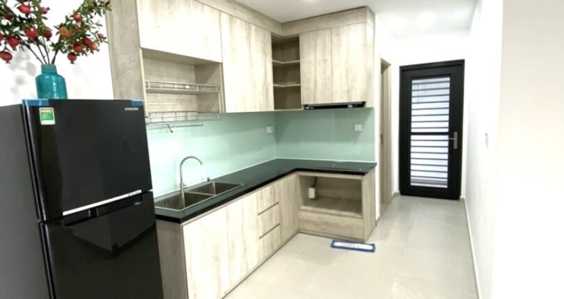 khong gian bep 810x430 - Giá cho thuê căn hộ 2 phòng ngủ Chung cư Hưng Phúc Premier Quận 7 T3/20204