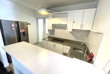 khong-gian-bep-rong-rai