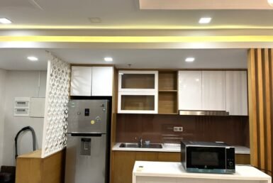 khong-gian-bep-rong-rai