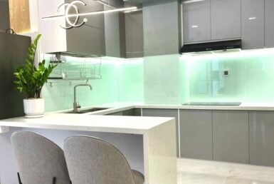 khong-gian-bep-rong-rai