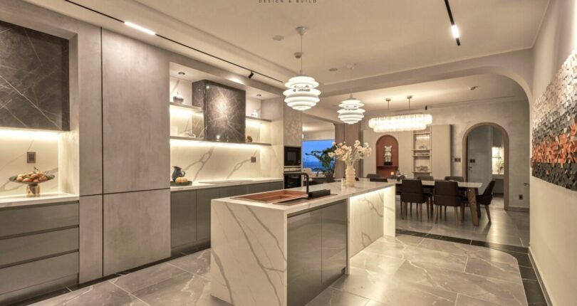 khong gian bep rong rai 7 810x430 - Giá mua bán căn hộ Penthouse 4 phòng ngủ Chung cư Riverside Residence Quận 7 T3/2024