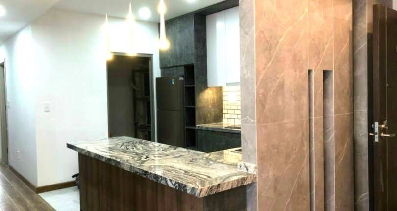 khong gian bep trong can ho 810x430 - Chính chủ gửi bán gấp căn hộ 3 phòng ngủ Chung cư Hưng Phúc Happy Residence giá rẻ