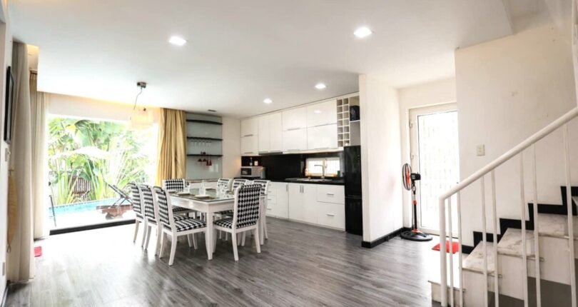khong gian bep va phong an 1 810x430 - Giá thuê nhà Biệt thự đơn lập Phú Mỹ Hưng có hồ bơi Quận 7 T4/2024