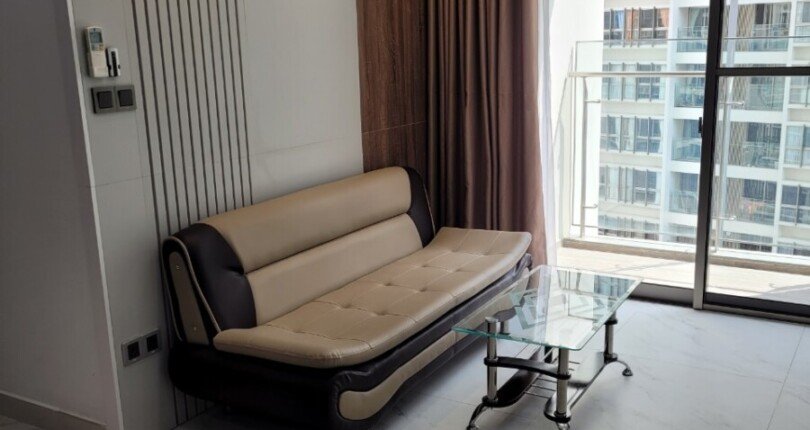 phong khach can ho ban 20 810x430 - Bán căn hộ chung cư Midtown The Signature, 81m2, giá 6,5 tỷ, nội thất đầy đủ,
