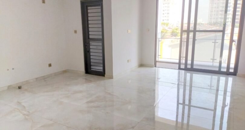 phong khach can ho ban 4 810x430 - Giá mua bán căn hộ 2 phòng ngủ Chung cư The Ascentia Phú Mỹ Hưng T3/2024