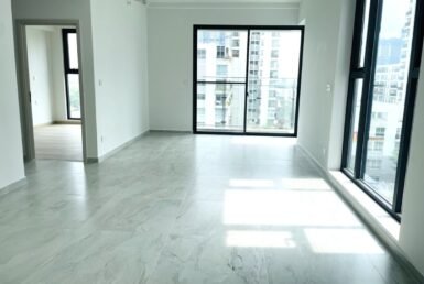 phong-khach-can-ho-goc-nhieu-cua-so