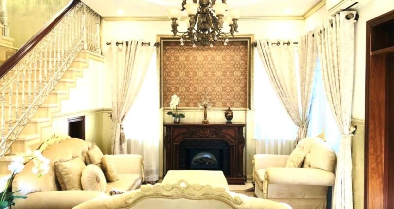 phong khach nha biet thu ban 810x430 - Giá mua bán nhà Biệt thự đơn lập căn A53 Khu phố Nam Thông 3 Quận 7 T4/2024