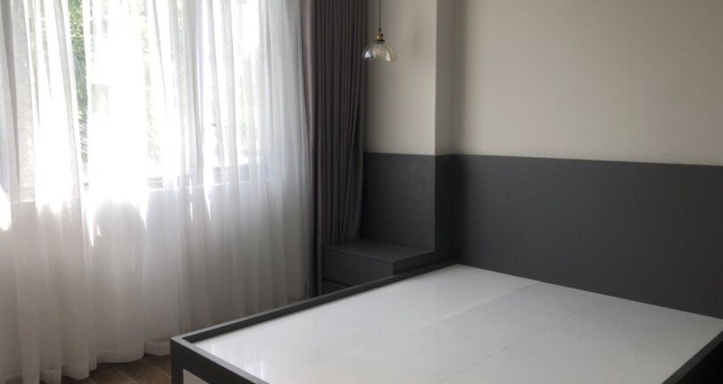 phong ngu can ho ban 11 810x430 - Bán căn hộ chung cư Hưng Phúc, 97m2, giá 5 tỷ, 03pn, nội thất đầy đủ, lầu trung.